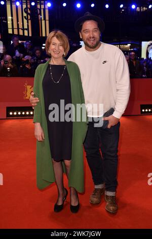 Corinna Harfouch und Ronald Zehrfeld bei der Premiere Sterben bei den 74. Internationalen Filmfestspielen a Berlino 18.02.2024 *** Corinna Harfouch e Ronald Zehrfeld alla prima di Dying al Berlin International Film Festival 74 18 02 2024 Foto Stock