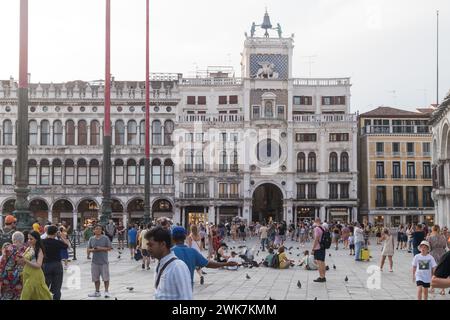 Torre dell'Orologio del primo Rinascimento di Mauro Codussi del XVI secolo in Piazza San Marco a San Marco Foto Stock