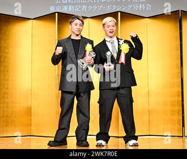 (L-R) Naoya Inoue, Tenshin Nasukawa Japan's Boxer of the Year Award 2023 al Tokyo Dome Hotel di Tokyo, Giappone, il 19 febbraio 2024. (Foto di Hiroaki finito Yamaguchi/AFLO) Foto Stock