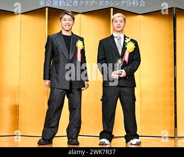 (L-R) Naoya Inoue, Tenshin Nasukawa Japan's Boxer of the Year Award 2023 al Tokyo Dome Hotel di Tokyo, Giappone, il 19 febbraio 2024. (Foto di Hiroaki finito Yamaguchi/AFLO) Foto Stock