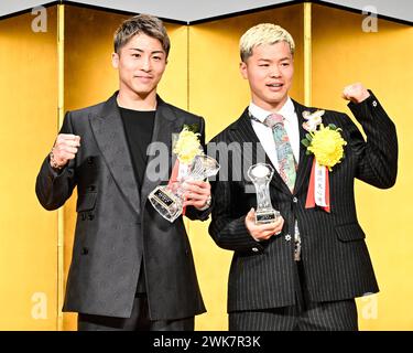 (L-R) Naoya Inoue, Tenshin Nasukawa Japan's Boxer of the Year Award 2023 al Tokyo Dome Hotel di Tokyo, Giappone, il 19 febbraio 2024. (Foto di Hiroaki finito Yamaguchi/AFLO) Foto Stock