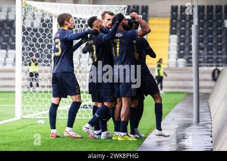 Gothenburg, Svezia. 18 febbraio 2024. Amir al-Ammari (24) di Halmstad BK segna per 3-2 durante la partita di Svenska Cup tra Halmstads BK e Helsingborg alla Bravida Arena di Gothenburg. (Photo Credit: Gonzales Photo/Alamy Live News Foto Stock