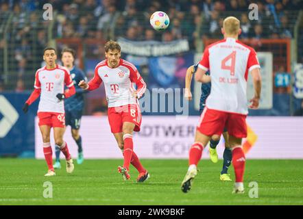 Bochum, Germania. 18 febbraio 2024. Leon GORETZKA, FCB 8 nella partita VFL BOCHUM - FC BAYERN MUENCHEN 3-2 il 18 febbraio 2024 a Bochum, Germania. Stagione 2023/2024, 1.Bundesliga, FCB, München, giorno 22, 22.Spieltag credito: Peter Schatz/Alamy Live News Foto Stock