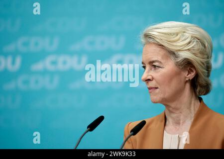 Ursula von der Leyen, Praesidentin der Europaeischen Kommission, CDU, Pressekonferenz nach den Gremiensitzungen im Konrad-Adenauer-Haus, DEU, Berlino, 19.02.2024 *** Ursula von der Leyen, Presidente della Commissione europea, CDU, conferenza stampa dopo le riunioni del comitato presso la Konrad Adenauer Haus, DEU, Berlino, 19 02 2024 Foto Stock