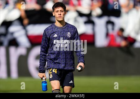 Madrid, Spagna. 18 febbraio 2024. Arda Guller del Real Madrid durante la partita di la Liga tra Rayo Vallecano e Real Madrid giocata allo stadio Vallecas il 18 febbraio a Madrid, Spagna. (Foto di Cesar Cebolla/PRESSINPHOTO) credito: PRESSINPHOTO SPORTS AGENCY/Alamy Live News Foto Stock