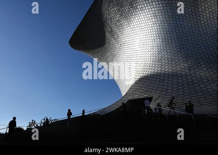 DAS von Milliardär Calos Slim erbaute Kunstmuseum Museo Soumaya im Stadtteil Polanco, Mexiko Stadt *** Museo Soumaya, museo d'arte costruito dal miliardario Calos Slim nel quartiere Polanco di città del Messico Foto Stock