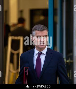 Londra, Regno Unito. 19 febbraio 2024. Mark harper Segretario di Stato per i trasporti visto fuori dall'Ufficio del Gabinetto per la riunione settimanale del Gabinetto credito: Richard Lincoln/Alamy Live News Foto Stock