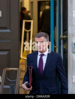 Londra, Regno Unito. 19 febbraio 2024. Mark harper Segretario di Stato per i trasporti visto fuori dall'Ufficio del Gabinetto per la riunione settimanale del Gabinetto credito: Richard Lincoln/Alamy Live News Foto Stock
