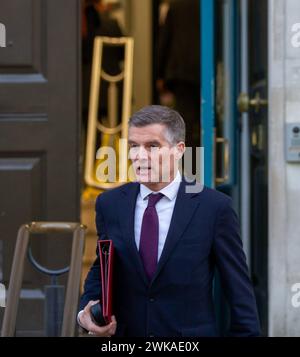 Londra, Regno Unito. 19 febbraio 2024. Mark harper Segretario di Stato per i trasporti visto fuori dall'Ufficio del Gabinetto per la riunione settimanale del Gabinetto credito: Richard Lincoln/Alamy Live News Foto Stock