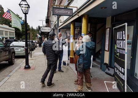 Nevada City, Stati Uniti. 17 febbraio 2024. La South Yuba River Citizens League (SYRCL) ospita il 2024 Wild and Scenic Film Festival (WSFF) a Nevada City e Grass Valley, California, dal 15 al 19 febbraio 2024. Sin dalla sua fondazione nel 1983, SYRCL ha assicurato la protezione permanente per 39 miglia del fiume South Yuba in base al Wild and Scenic Rivers Act della California. (Foto di Penny Collins/NurPhoto) credito: NurPhoto SRL/Alamy Live News Foto Stock