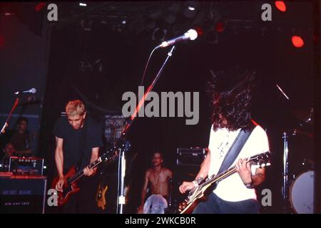 I FOO FIGHTERS hanno eseguito uno dei loro primi spettacoli dal vivo al Roxy di W. Hollywood, CA USA il 27 luglio 1995. Crediti: Kevin Estrada / MediaPunch Foto Stock