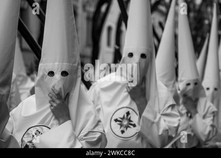 Le grandi processioni dei cattolici nei giorni precedenti la Pasqua Foto Stock