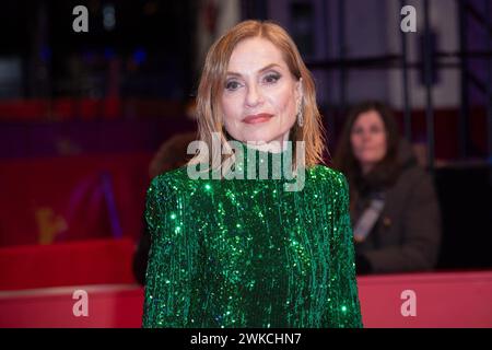 Berlino, Germania. 19 febbraio 2024. Isabelle Huppert partecipa alla premiere Yeohaengjaui pilyo (A Traveler's Need) durante il 74° Berlinale International Film Festival di Berlino al Grand Hyatt Hotel di Berlino, in Germania, il 19 febbraio 2024. Foto di Aurore Marechal/ABACAPRESS.COM credito: Abaca Press/Alamy Live News Foto Stock