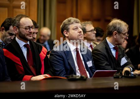 L'AIA - Piet Heirbaut (m), Direttore generale degli affari giuridici presso il Ministero degli affari Esteri belga, nel corso di un'audizione presso la Corte internazionale di giustizia (ICJ) sulle conseguenze giuridiche dell'occupazione israeliana dei territori palestinesi. Diversi paesi hanno voce in capitolo durante le audizioni. ANP ROBIN VAN LONHUIJSEN netherlands Out - belgio Out Foto Stock