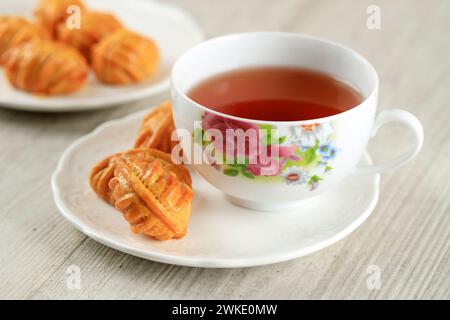 KUE Kering Nastar Daun. Ananas Tart a forma di foglie per IED al Fir Foto Stock