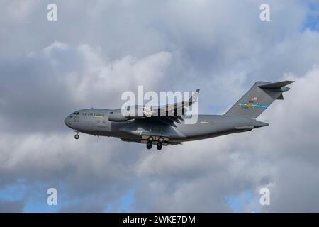 Monaco di Baviera, Germania - 13 febbraio. 2024 : Boeing C-17A Globemaster III della United States Air Force con la registrazione dell'aeromobile 07-7177 atterra come parte di Foto Stock