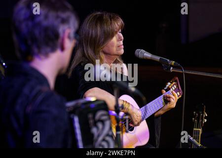 Maria del Mar Bonet i Verdaguer, concerto nella chiesa di Consolacio, Sant Joan, Maiorca, Spagna. Foto Stock