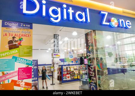 Merida Mexico, zona industriale, Galerias Merida store store, business business, mercanti mercanti mercati mercato, vendita, acquisto, shopping Foto Stock