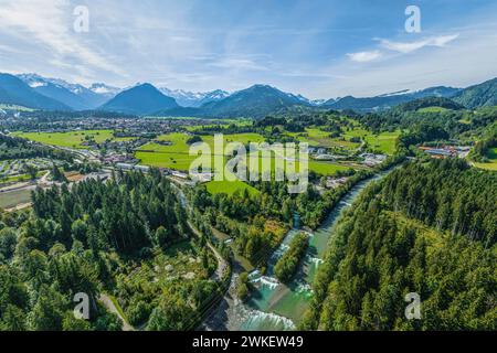 Idyllisches Oberallgäu am Iller-Ursprung bei Oberstdorf im Sommer Spätsommerliche Stimmung nahe Oberstdorf am Ursprung der Iller Oberstdorf Iller-Ursp Foto Stock