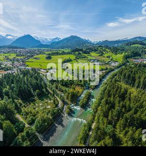 Idyllisches Oberallgäu am Iller-Ursprung bei Oberstdorf im Sommer Spätsommerliche Stimmung nahe Oberstdorf am Ursprung der Iller Oberstdorf Iller-Ursp Foto Stock