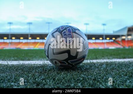 Il Bristol Street Motors Trophy match ball davanti al Bristol Street Motors Trophy semifinale Blackpool vs Peterborough United a Bloomfield Road, Blackpool, Regno Unito, 20 febbraio 2024 (foto di Gareth Evans/News Images) Foto Stock