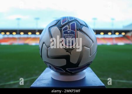 Blackpool, Regno Unito. 20 febbraio 2024. Il Bristol Street Motors Trophy match ball davanti al Bristol Street Motors Trophy semifinale Blackpool vs Peterborough United a Bloomfield Road, Blackpool, Regno Unito, 20 febbraio 2024 (foto di Gareth Evans/News Images) a Blackpool, Regno Unito, il 20/2/2024. (Foto di Gareth Evans/News Images/Sipa USA) credito: SIPA USA/Alamy Live News Foto Stock