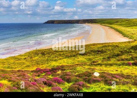 Punto di vista alto della spiaggia Traigh Mhor, North Tolsta, Isola di Lewis, Ebridi esterne, Scozia Foto Stock