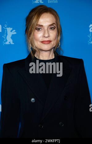 Isabelle Huppert bei der Premiere des Kinofilms "Les gens d'à côté / i miei nuovi amici" auf der Berlinale 2024 / 74. Internationale Filmfestspiele Berlin im Zoo Palast. Berlino, 19.02.2024 Foto Stock