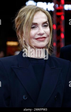Isabelle Huppert bei der Premiere des Kinofilms "Les gens d'à côté / i miei nuovi amici" auf der Berlinale 2024 / 74. Internationale Filmfestspiele Berlin im Zoo Palast. Berlino, 19.02.2024 Foto Stock