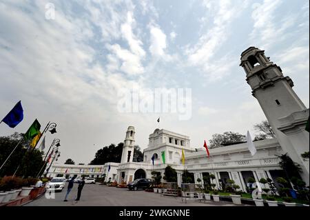 Nuova Delhi, India. 20 febbraio 2024. NUOVA DELHI, INDIA - 20 FEBBRAIO: Cloud over the Delhi Assembly il 20 febbraio 2024 a nuova Delhi, India. (Foto di Arvind Yadav/Hindustan Times/Sipa USA) credito: SIPA USA/Alamy Live News Foto Stock