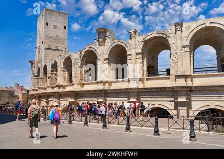 Pro des Tours Sarrasines, Arènes d'Arles, Roman Amphithéâtre, Arles, Bouches-du-Rhône, Provence-Alpes-Côte d’Azur, Francia, Europa Foto Stock