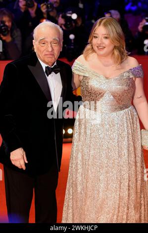 Martin Scorsese mit Tochter Francesca Scorsese bei der Verleihung des Goldenen Ehrenbären an Martin Scorsese auf der Berlinale 2024 / 74. Internationale Filmfestspiele Berlin im Berlinale Palast. Berlino, 20.02.2024 *** Martin Scorsese con la figlia Francesca Scorsese alla presentazione dell'Orso d'Oro Onorario a Martin Scorsese al Berlinale 2024 74 Berlin International Film Festival al Berlinale Palast Berlin, 20 02 2024 foto:XC.xNiehausx/xFuturexImagex ehrenbaer verleihung 4390 Foto Stock