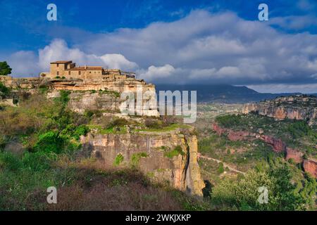Barranc de l’Estopinyà, Ciurana de Tarragona villaggio, Siurana, provincia di Tarragona, Catalogna, Spagna, Europa Foto Stock