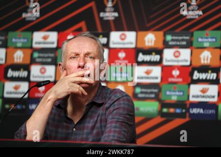 Francia. 21 febbraio 2024. © PHOTOPQR/VOIX DU NORD/SEVERINE COURBE ; 21/02/2024 ; Friburgo, Stade Europa, Allemagne le 21/02/24. Conference de presse du coach du SC Fribourg Christian Streich et du joueur Vincenzo Grifo avant le match de Barrage retour de Ligue Europa contre le RC Lens. FOTO SEVERINE COURBE LA VOIX DU NORD Europa League conferenza stampa a Friborg mercoledì 21 febbraio 2024 crediti: MAXPPP/Alamy Live News Foto Stock