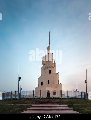 Meravigliosa vista mattutina sull'isola di Marjan nella Corniche di Dammam - Arabia Saudita. Foto Stock