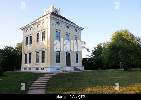 Schloss Luisium, Park Luisium, Dessau (nur fuer redaktionelle Verwendung. Keine Werbung. Referenzdatenbank: http://www.360-berlin.de. © Jens Knappe. B Foto Stock