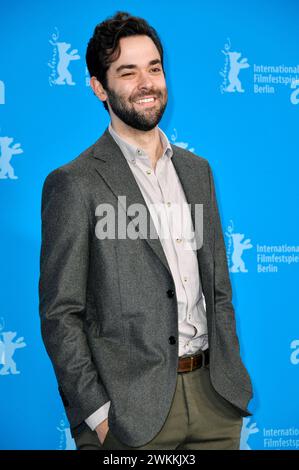 Michael Parets beim Photocall zum Kinofilm Spaceman auf der Berlinale 2024 / 74. Internationale Filmfestspiele Berlin im Hotel Grand Hyatt. Berlino, 21.02.2024 *** Michael Parets al photocall per il lungometraggio Spaceman al Berlinale 2024 74 Berlin International Film Festival presso l'Hotel Grand Hyatt Berlin, 21 02 2024 foto:Xn.xKubelkax/xFuturexImagex spaceman 4255 Foto Stock