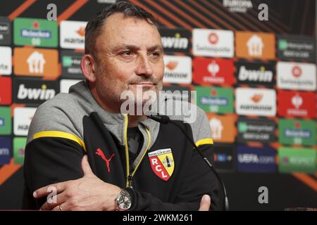 Francia. 21 febbraio 2024. © PHOTOPQR/VOIX DU NORD/SEVERINE COURBE ; 21/02/2024 ; Friburgo, Stade Europa, Allemagne le 21/02/24. Conference de presse du coach du RC Lens Franck Haise avant le match de Barrage retour de Ligue Europa contre le SC Fribourg. FOTO SEVERINE COURBE LA VOIX DU NORD 21 febbraio 2024 Conferenza stampa di RC Lens un giorno prima della partita contro il Friburgo in Europa League crediti: MAXPPP/Alamy Live News Foto Stock