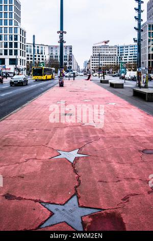 Derelict Boulevard of Stars nel centro di Berlino, versione tedesca della Hollywood Walk of Fame Foto Stock