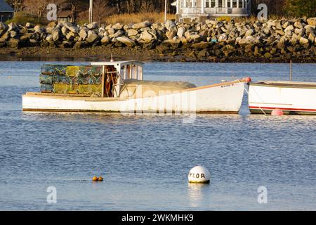 Barche ancorate a Rye Harbor a Rye, New Hampshire, la mattina presto. Foto Stock