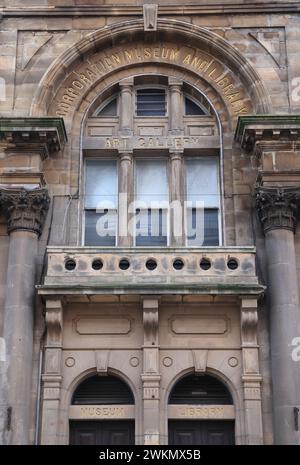 Il Sunderland Museum and Art Gallery è stato fondato nel 1846 all'interno dello splendido Athenaeum Building in Fawcett Street, a Tyne & Wear, Nebraska, Inghilterra, Regno Unito Foto Stock