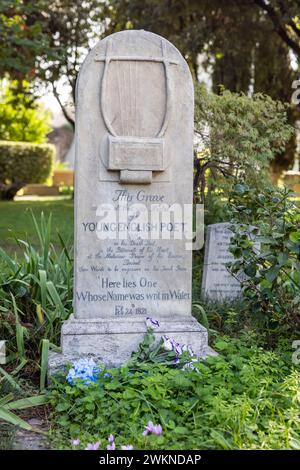 Il cimitero protestante nel quartiere Testaccio di Roma, dove, tra gli altri, è sepolto il poeta John Keats. Foto Stock