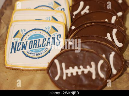 New Orleans, Stati Uniti. 21 febbraio 2024. I biscotti ricamati sono esposti durante la conferenza stampa del Super Bowl LIX Kickoff al Club XLIV di New Orleans, Louisiana, mercoledì 21 febbraio 2024. (Foto di Peter G. Forest/Sipa USA) credito: SIPA USA/Alamy Live News Foto Stock