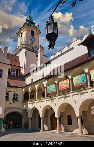 Antico municipio, Bratislava, Slovacchia, Europa Foto Stock