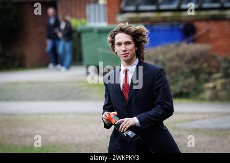 YouTuber Acid (Nathan Vandergunst) nella foto durante la sessione del verdetto nel processo contro YouTuber Acid davanti al tribunale penale di Bruges, a Bruges giovedì 22 febbraio 2024. Vandergunst (24) di Blankenberge è stato convocato direttamente da un ex membro dell'associazione studentesca Reuzegom dopo un video controverso. L'acido deve rispondere, tra le altre cose, di molestie e calunnie. Questa vicenda è iniziata quando il noto YouTuber ha pubblicato un video sul processo e la condanna per la morte di Sanda dia durante un battesimo del club studentesco Reuzegom. L'acido ha menzionato diversi Reuzegommers per nome Foto Stock