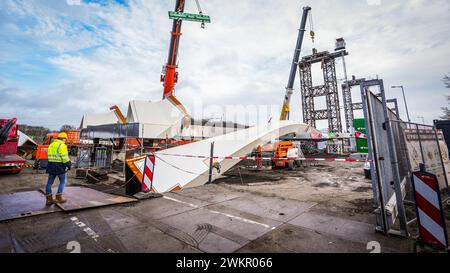 LOCHEM - parte di un ponte in costruzione sul Goorseweg è crollato. L'incidente ha causato due morti. ANP ROLAND HEITINK netherlands Out - belgio Out Foto Stock