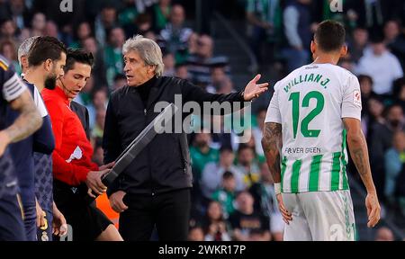 Siviglia, 12/09/2023. Partita 16 EA Sports League. Stadio Benito Villamarín. Real Betis-Real Madrid. Pellegrini si rivolge al quarto ufficiale. Foto: Manuel Gómez. SEGN. ARCHSEV. Crediti: Album / Archivo ABC / Manuel Gómez Foto Stock