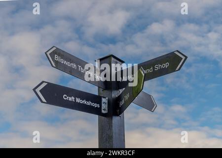 Posto di segnalazione a Stoke Bruerne nel Northamptonshire preso il 16 febbraio 2024. Foto Stock