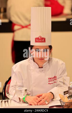 Eugénie Béziat, una delle rare cuoche femminili, membro della giuria del “Trophée Jean-Rougié” di Sarlat nel Périgord Noir. Questo co gastronomico Foto Stock