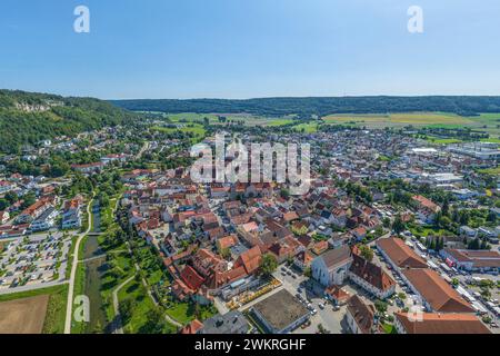 Vista della città di Beilngries nel Parco naturale Altmühltal nella parte settentrionale dell'alta Baviera Foto Stock